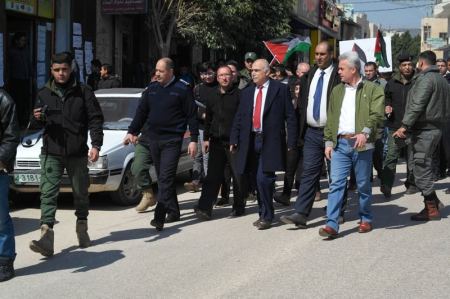 الخندقجي يطلق مبادرة " من حقي ان امشي على الرصيف بأمان "